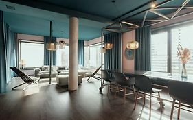 Nomads By Suite030 High Class Apartments, 1-2 Bedrooms
